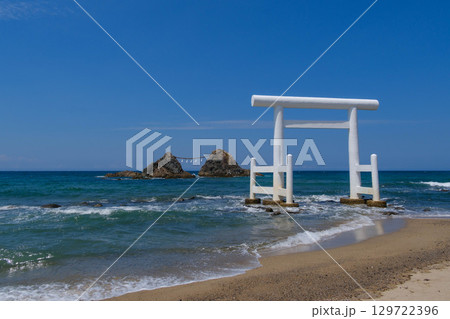 【福岡】糸島 二見ヶ浦の夫婦岩_09 【福岡】糸島 二見ヶ浦の夫婦岩_09 129722396