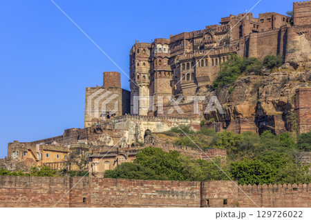 メヘランガール城のシーシュ・マハルとプール・マハル・パレス メヘランガール城のシーシュ・マハルとプール・マハル・パレス 129726022