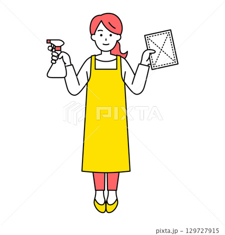 スプレー洗剤と雑巾を持つエプロン姿の女性（全身） 129727915