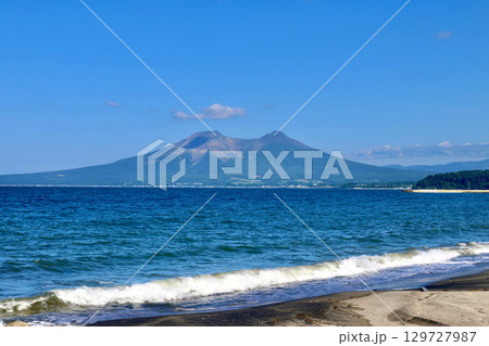 内浦港と北海道駒ヶ岳(北海道) 内浦港と北海道駒ヶ岳(北海道) 129727987