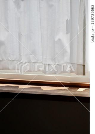 寸足らずな遮像レースカーテン 寸足らずな遮像レースカーテン 129729662