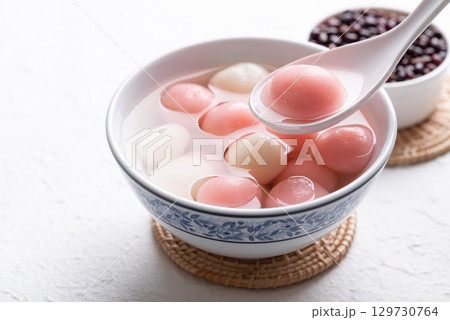 Tangyuan (Chinese sweet dumpling), Glutinous rice ball in syrup, 129730764