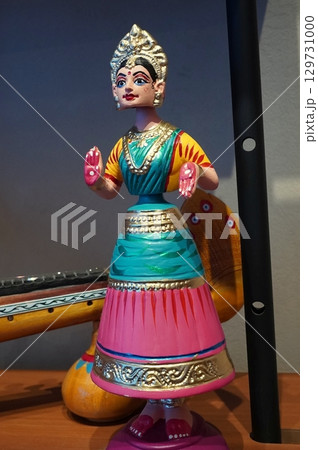インド民芸品 首振り人形 インド民芸品 首振り人形 129731000