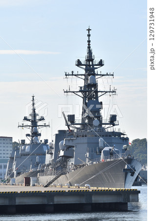 護衛艦おおなみと護衛艦てるづき 129731948