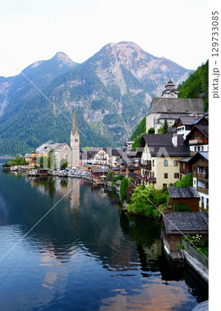 世界遺産オーストリア・ハルシュタット湖の美しい絶景風景 世界遺産オーストリア・ハルシュタット湖の美しい絶景風景 129733085