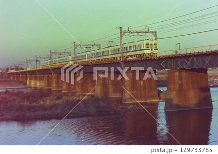 小田急、釣掛け駆動時代の旧4000形4067～+4064～の6両、多摩川旧橋梁、1979年1月6日 129733785