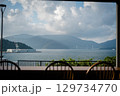 海の見えるカフェ店内からの景色 129734770