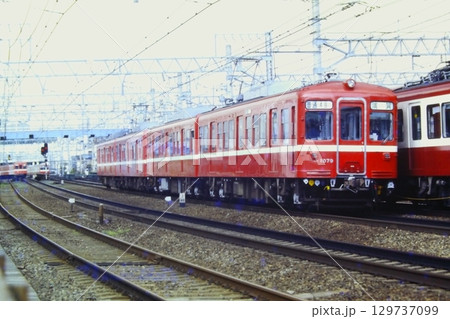 京急、旧1000形1079ほかの4両、金沢文庫－金沢八景、1982年4月17日 129737099