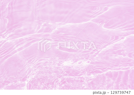 可愛らしいピンクカラーの水のテクスチャ 可愛らしいピンクカラーの水のテクスチャ 129739747