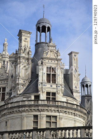 Chambord castle showcases stunning French Renaissance architecture in the Loire Valley 129740923