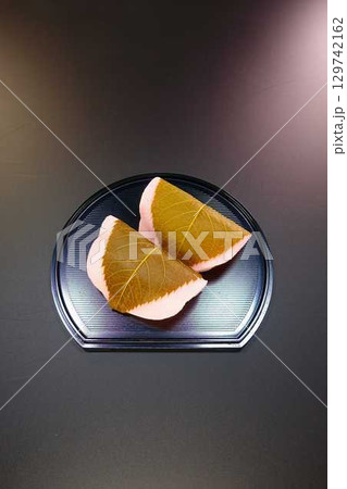 桜餅　さくら餅　さくらもち 129742162