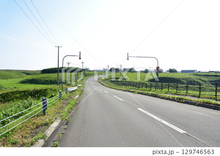 北海道根室市道道35号納沙布岬から協力橋までの風景 129746563