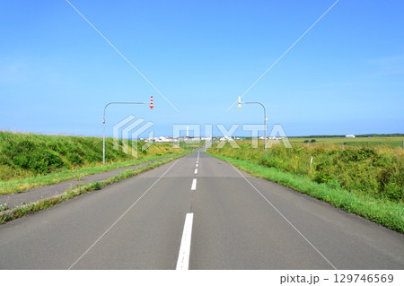 北海道根室市道道35号納沙布岬から協力橋までの風景 北海道根室市道道35号納沙布岬から協力橋までの風景 129746569