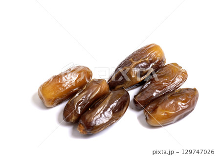 Fresh dates from directly from the plantage 129747026