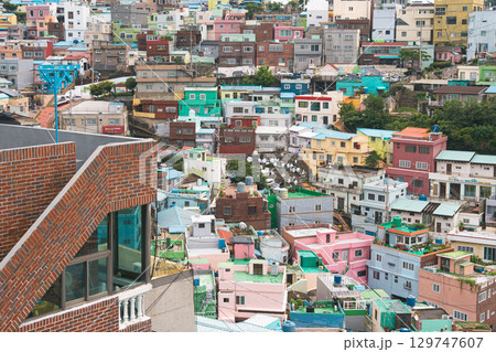甘川村のカラフルな街並み 甘川村のカラフルな街並み 129747607