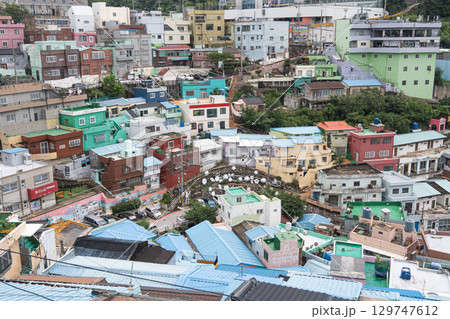 甘川文化村のカラフルな家 129747612