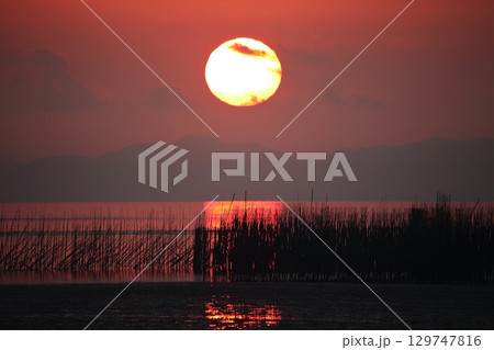 荒尾市　海岸　夕暮れ、 129747816