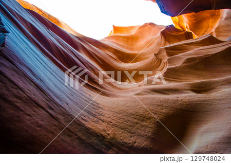 アメリカ・アリゾナ州のロウワー・アンテロープ・キャニオン 129748024