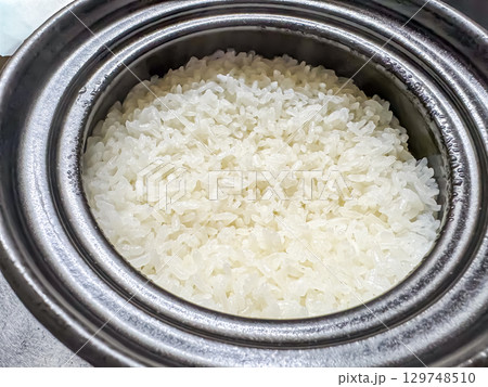土鍋で炊く美味しいごはん 129748510