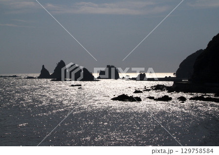 南伊豆半島の絶景海岸 蓑掛岩 南伊豆半島の絶景海岸 蓑掛岩 129758584