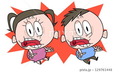 驚いた表情の太めの男の子女の子 驚いた表情の太めの男の子女の子 129761448