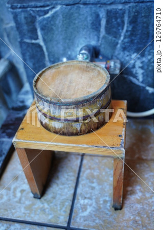 温泉の洗い場 129764710