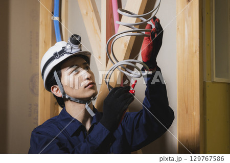 ユニットバスの配線工事 129767586