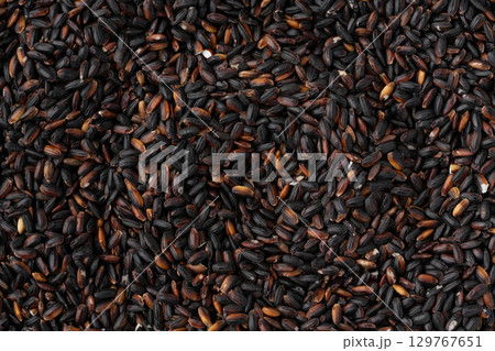 黒米のクローズアップ 129767651