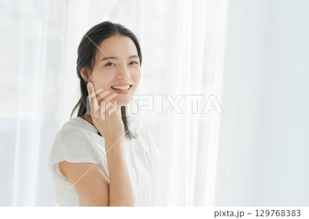 若い女性のビューティーイメージ 若い女性のビューティーイメージ 129768383