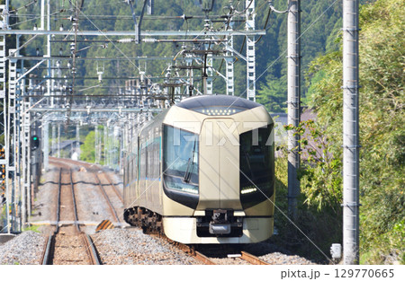 鉄道　私鉄：東武日光線　特急リバティけごん36号・会津136号 129770665