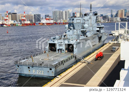 自由で開かれたインド太平洋を護る為に来日… ドイツ海軍フリゲート艦『バーデン=ヴュルテンベルク』 自由で開かれたインド太平洋を護る為に来日… ドイツ海軍フリゲート艦『バーデン=ヴュルテンベルク』 129771324