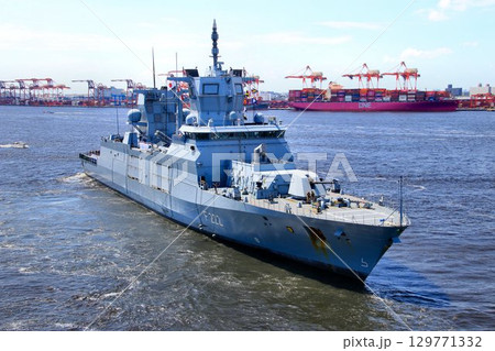 自由で開かれたインド太平洋を護る為に来日… ドイツ海軍フリゲート艦『バーデン＝ヴュルテンベルク』 129771332