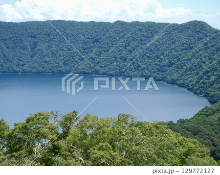 クマ牧場からみた倶多楽湖 クマ牧場からみた倶多楽湖 129772127