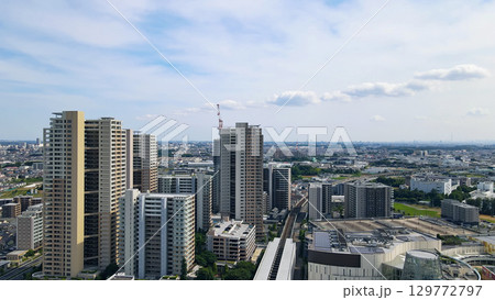 現代都市のドローン空撮 現代都市のドローン空撮 129772797