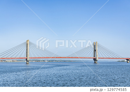 千葉県銚子市 利根川に架かる銚子大橋 千葉県銚子市 利根川に架かる銚子大橋 129774585