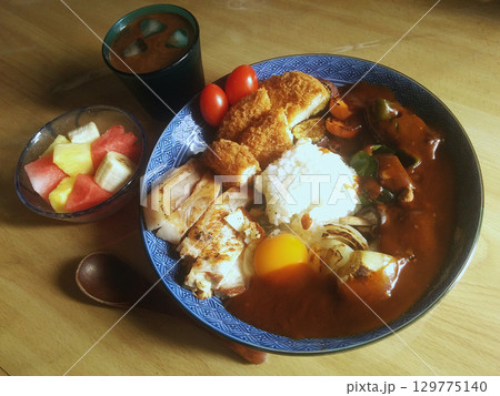 Hot spice soup curry 真夏のホットスパイス，夏野菜のスープカレー，ランチセット 129775140