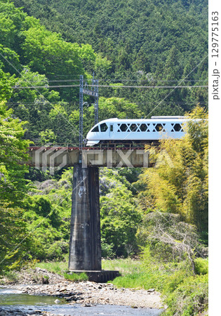 鉄道　私鉄：東武日光線　特急スペーシアX 4号　N100系 129775163