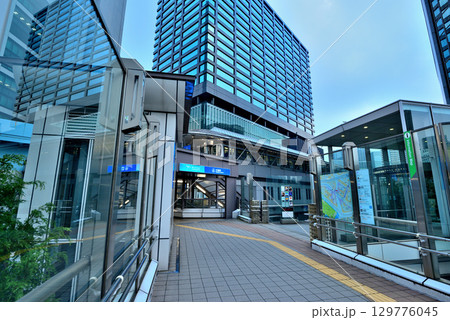 ゆりかもめ 汐留駅　改札口 129776045