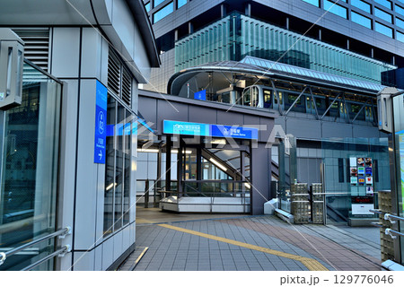 ゆりかもめ 汐留駅　改札口 129776046
