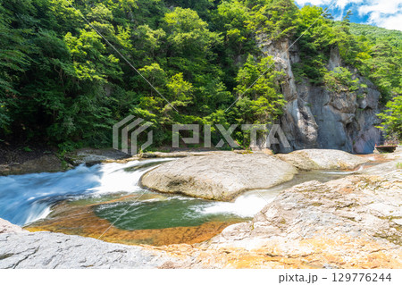 《群馬県》夏の吹割の滝 129776244