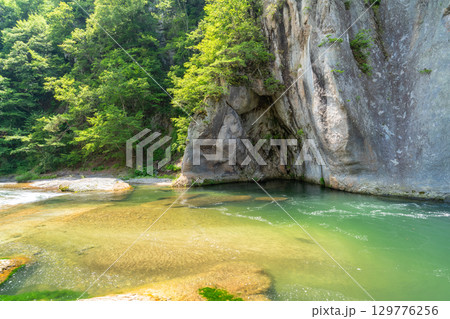 《群馬県》夏の吹割の滝 129776256