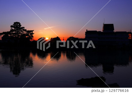 猿沢池の夕焼け 129776616