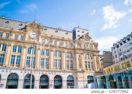 パリ・サン＝ラザール駅の歴史的外観 129777062