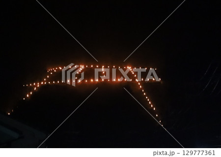 京都の晩夏 五山送り火/鳥居形 京都の晩夏 五山送り火/鳥居形 129777361