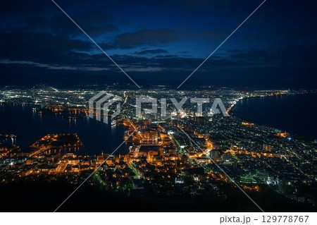 山から見た夜景 129778767