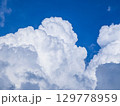 青空と入道雲 129778959