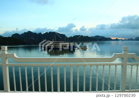 sea and mountains in vietnam 129780230