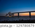 東京ゲートブリッジとマジックアワー 129780879