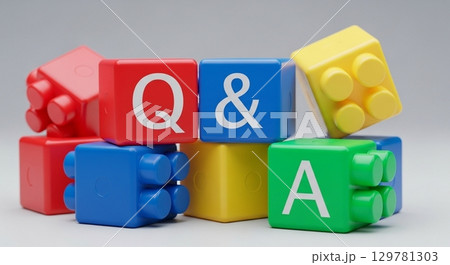 カラフルなブロックで表現したQ&A 129781303