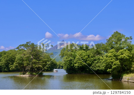 大沼と駒ヶ岳・大沼国定公園（北海道・七飯町） 129784150